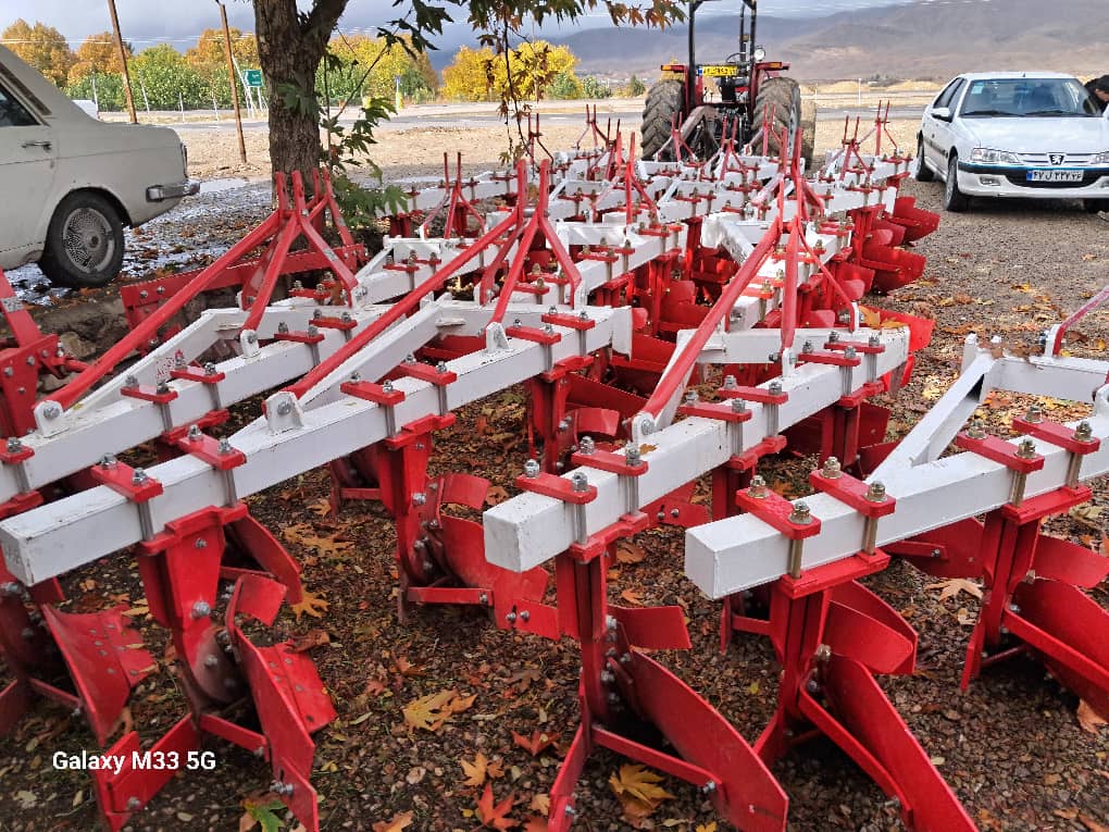 خدمات فروشگاه ادوات کشاورزی صفدری 